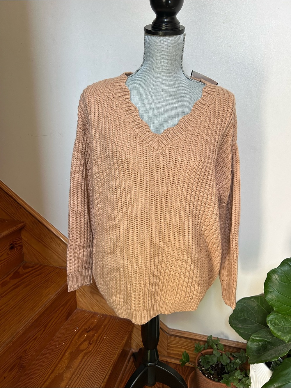 NWT V-Neck Ribbed Knit Sweater - Peach